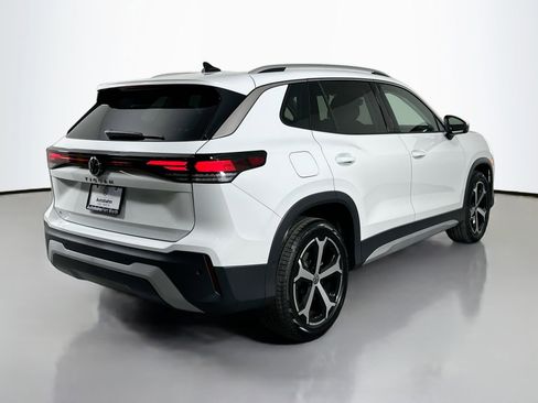 New 2025 Volkswagen Tiguan SE image 4