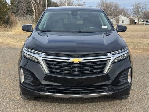 Used 2024 Chevrolet Equinox LT image 2
