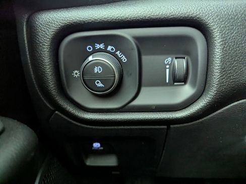 New 2026 RAM 1500 Big Horn AWD/4WD image 18