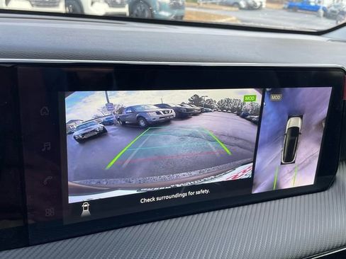 New 2026 Nissan Kicks SR w/ Cold Weather Package FWD image 14