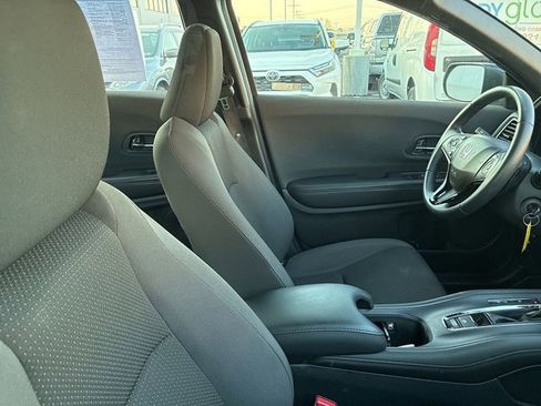 Used 2019 Honda HR-V Sport image 23