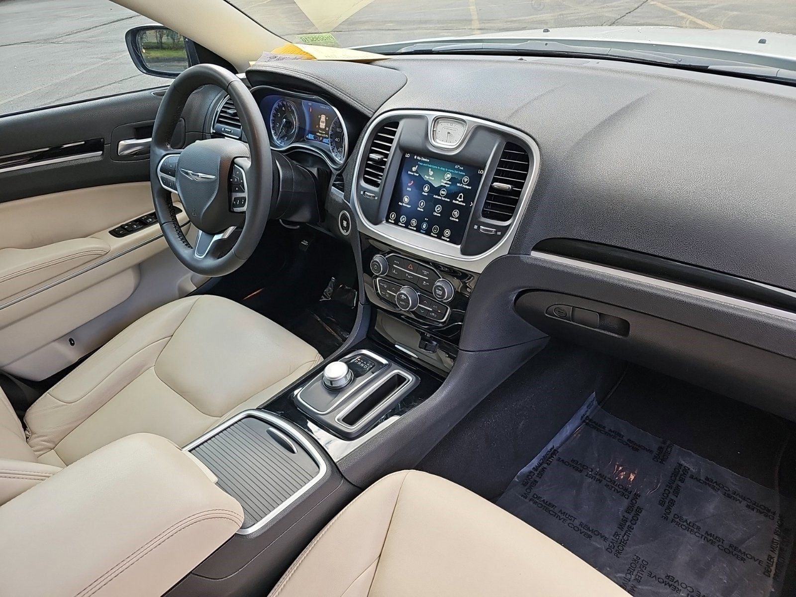 Used 2023 Chrysler 300 Touring L w/ Safetytec Plus Group RWD image 13