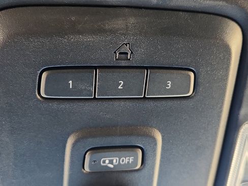 Used 2021 Chevrolet Tahoe LT image 11