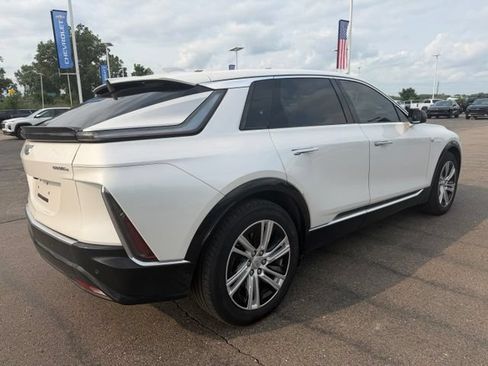 Used 2024 Cadillac Lyriq Tech w/ LPO, Floor Liner Package AWD/4WD image 6