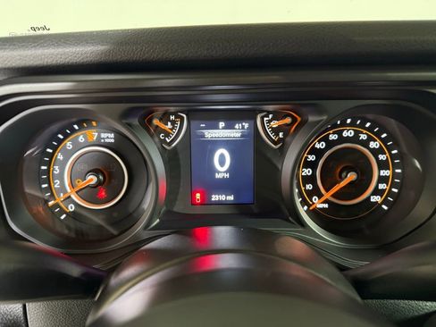 Certified 2025 Jeep Gladiator Nighthawk image 20