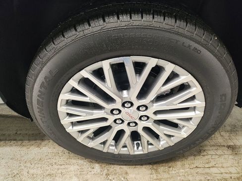 New 2026 GMC Acadia Denali w/ Super Cruise Package image 21