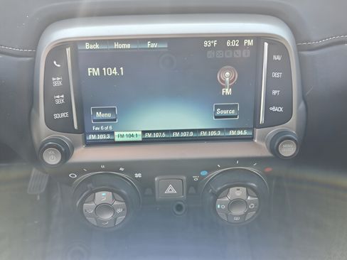Used 2015 Chevrolet Camaro LT RWD image 13
