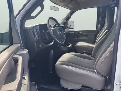 Used 2024 Chevrolet Express 2500 w/ Driver Convenience Package RWD image 12