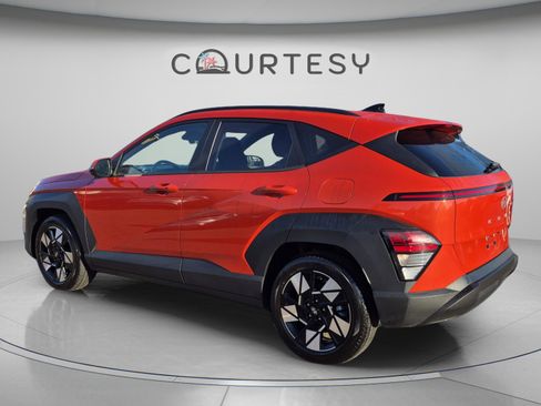 Used 2024 Hyundai Kona SEL FWD image 5