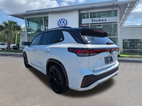 New 2026 Volkswagen Tiguan SE R-Line FWD image 6