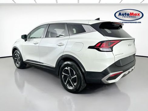 Used 2023 Kia Sportage LX image 5
