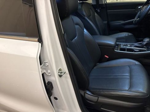 Certified 2022 Kia Sorento X-Line EX AWD/4WD image 24