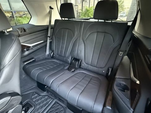 Used 2020 BMW X7 xDrive40i image 18