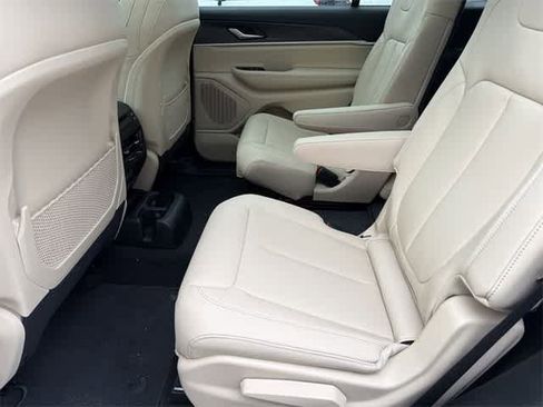 New 2025 Jeep Grand Cherokee L Limited image 21