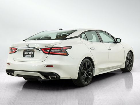 Used 2023 Nissan Maxima SL FWD image 5
