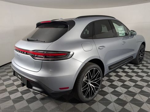 New 2026 Porsche Macan AWD/4WD image 7