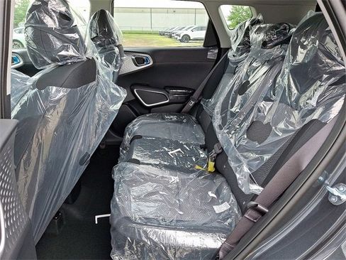 New 2025 Kia Soul LX w/ LX Technology Package image 6
