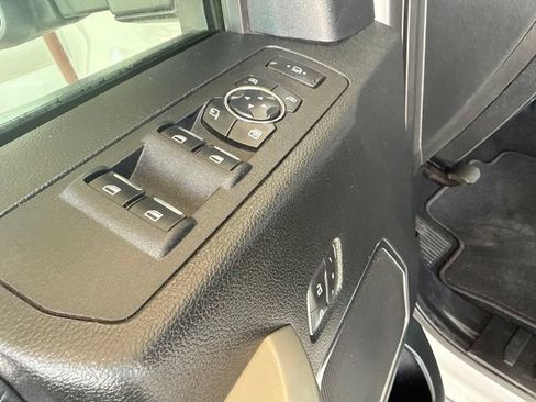 Used 2019 Ford F250 Lariat w/ Chrome Package AWD/4WD image 15