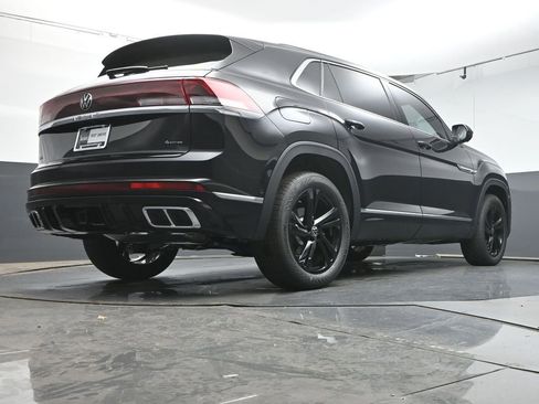 New 2026 Volkswagen Atlas Cross Sport SEL Premium R-Line AWD/4WD image 39