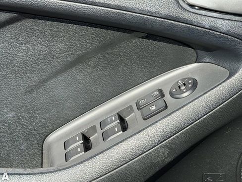 Used 2018 Kia Forte LX image 10