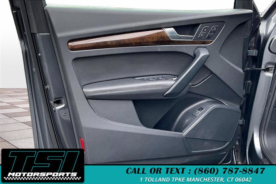 Used 2019 Audi Q5 2.0T Premium Plus w/ Premium Plus Package AWD/4WD image 23