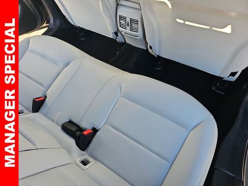 Used 2018 Mercedes-Benz GLA 250 image 11