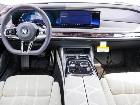 New 2026 BMW 760i xDrive image 20