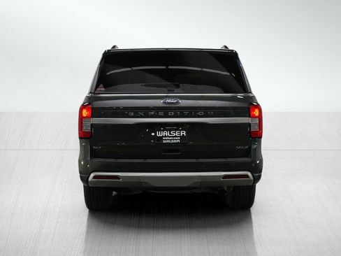 Used 2023 Ford Expedition Max XLT image 5