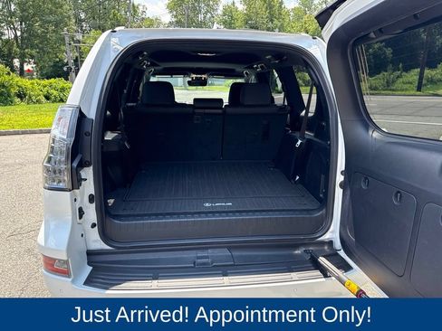 Used 2020 Lexus GX 460 Premium w/ Premium Package AWD/4WD image 10