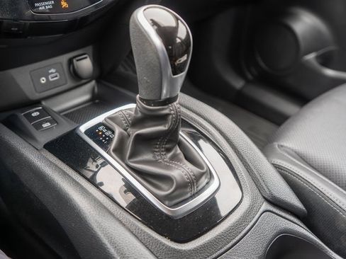 Used 2022 Nissan Rogue Sport SL w/ Premium Package image 33