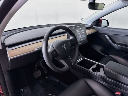 Used 2021 Tesla Model Y Long Range AWD/4WD image 10