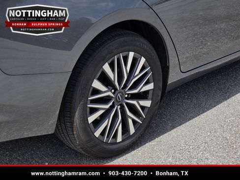 Used 2026 Nissan Altima 2.5 SV FWD image 7