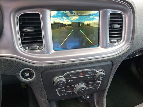 Used 2023 Dodge Charger SXT RWD image 15