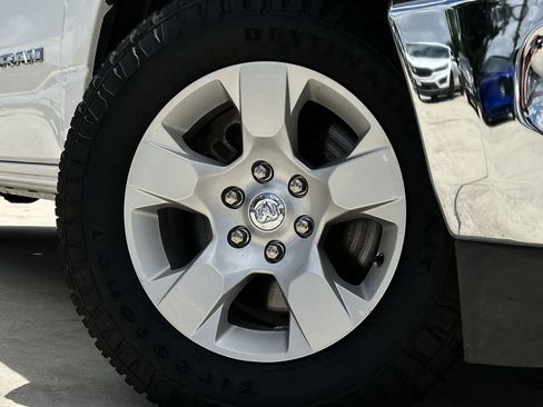 Used 2023 RAM 1500 Big Horn AWD/4WD image 11