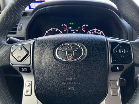 Used 2022 Toyota 4Runner SR5 RWD image 12