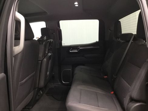 Used 2022 Chevrolet Silverado 1500 LT AWD/4WD image 27