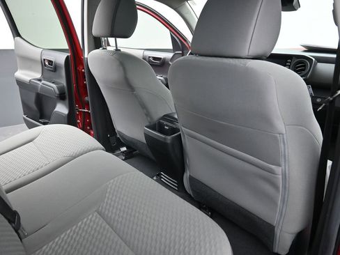 Used 2022 Toyota Tacoma SR image 12