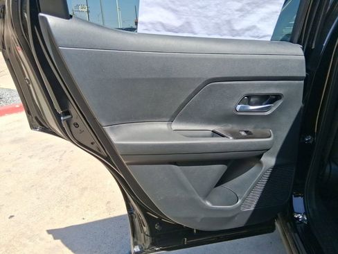New 2026 Nissan Kicks SV w/ SV Premium Package FWD image 23