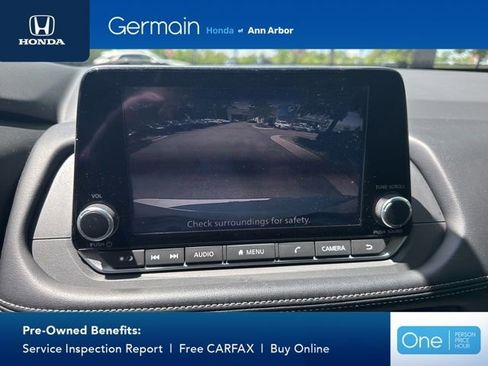 Used 2024 Nissan Rogue S FWD image 25