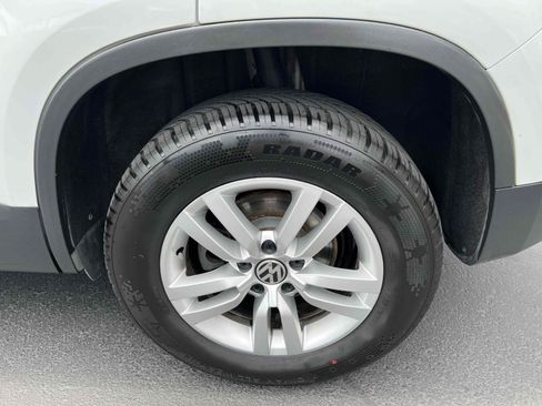 Used 2014 Volkswagen Tiguan S AWD/4WD image 44