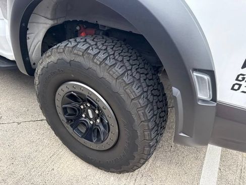 Used 2022 Ford F150 Raptor w/ Equipment Group 801A High AWD/4WD image 27