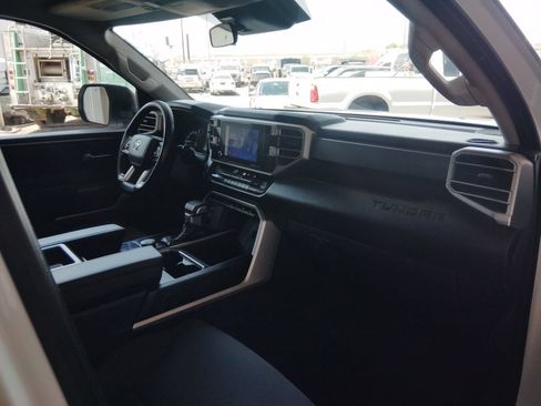 Used 2022 Toyota Tundra SR5 RWD image 11