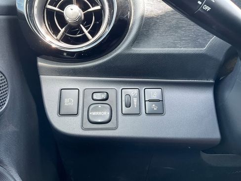 Used 2017 Toyota Prius C Two FWD image 19