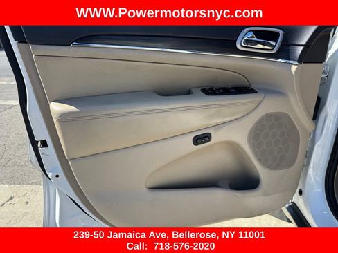 Used 2019 Jeep Grand Cherokee Limited AWD/4WD image 22