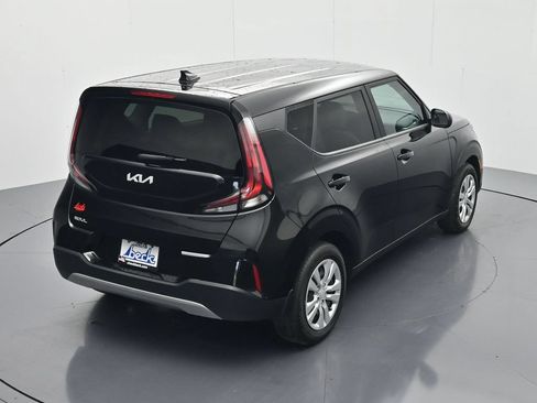 Used 2024 Kia Soul LX FWD image 32