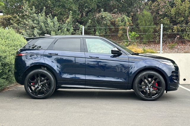 Certified 2023 Land Rover Range Rover Evoque R-Dynamic SE AWD/4WD image 6
