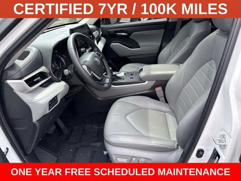 Used 2023 Toyota Highlander XLE FWD image 14