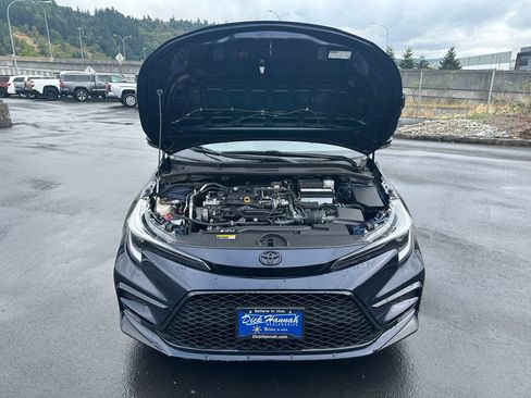 Used 2024 Toyota Corolla SE w/ SE Premium Package FWD image 4