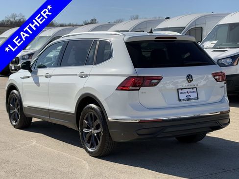 Used 2024 Volkswagen Tiguan SE image 6