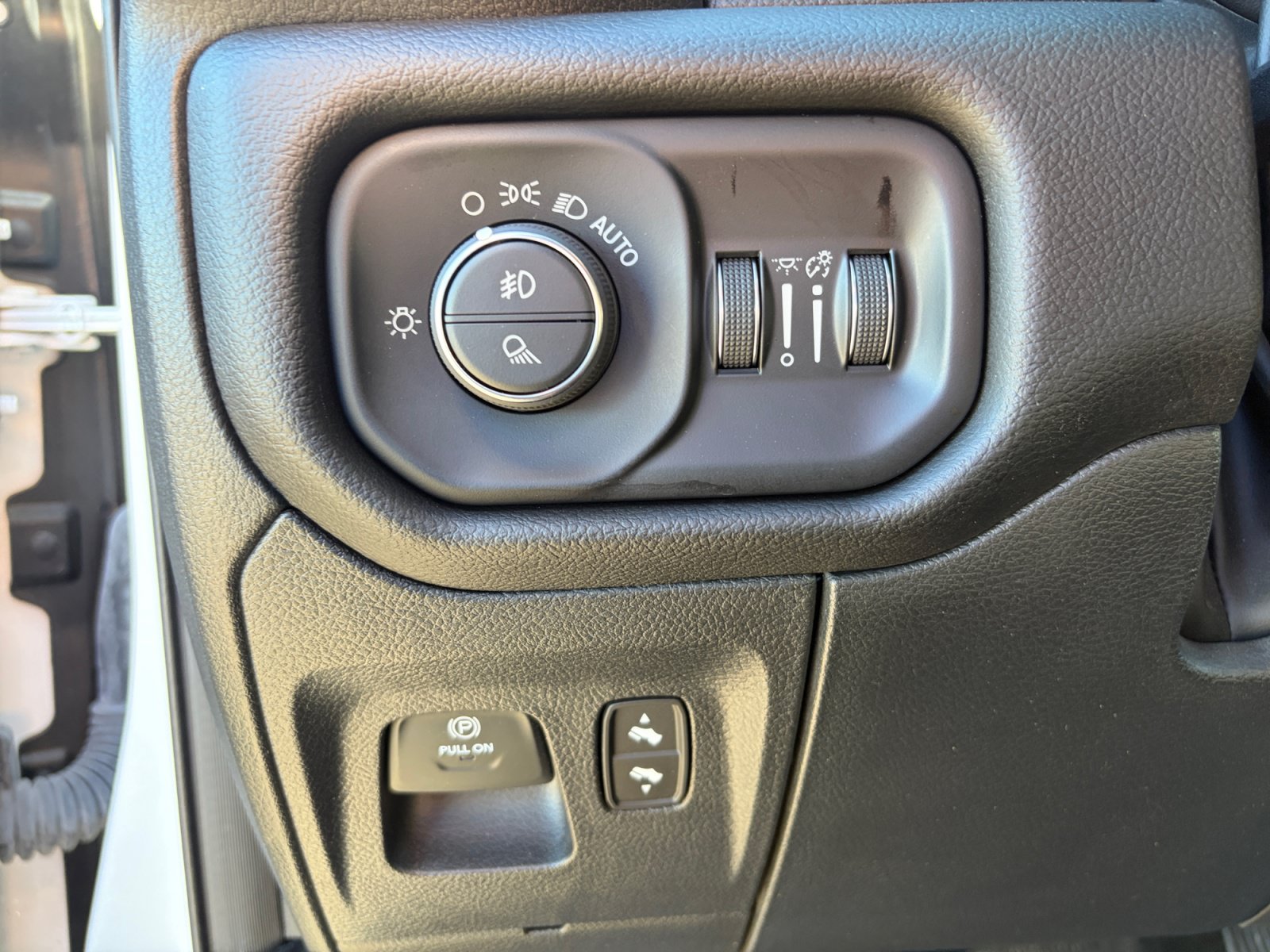 Used 2025 RAM 1500 Rebel w/ Rebel Level 1 Equipment Group AWD/4WD image 35